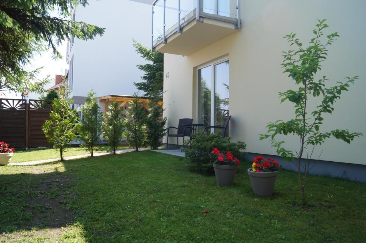 Bursztyn 2 Apartment Ревал Екстериор снимка