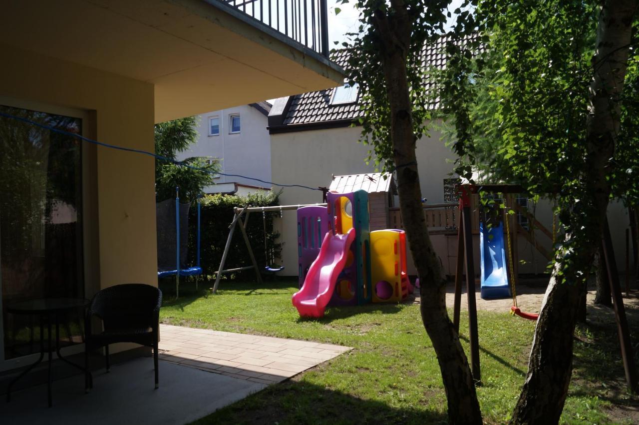 Bursztyn 2 Apartment Ревал Екстериор снимка