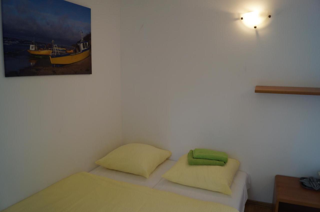 Bursztyn 2 Apartment Ревал Екстериор снимка
