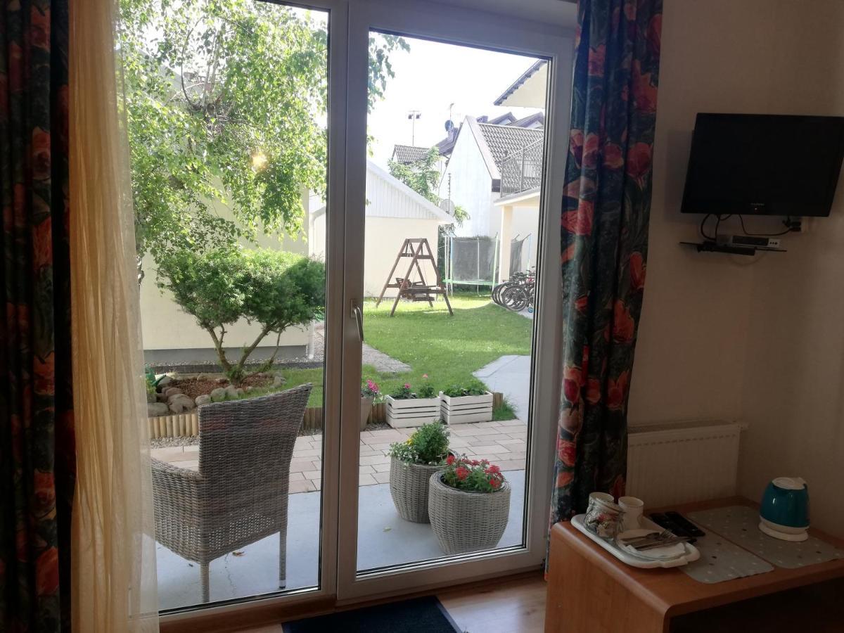 Bursztyn 2 Apartment Ревал Екстериор снимка