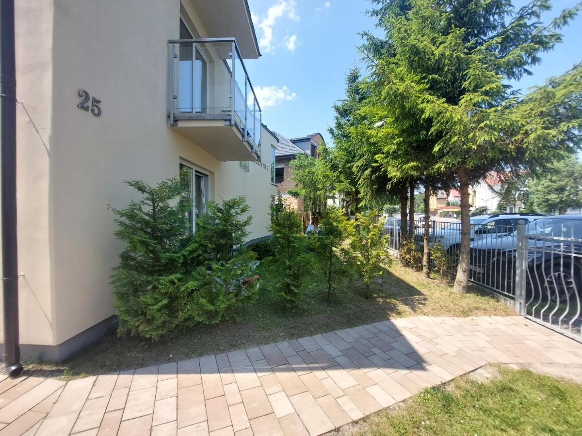 Bursztyn 2 Apartment Ревал Екстериор снимка