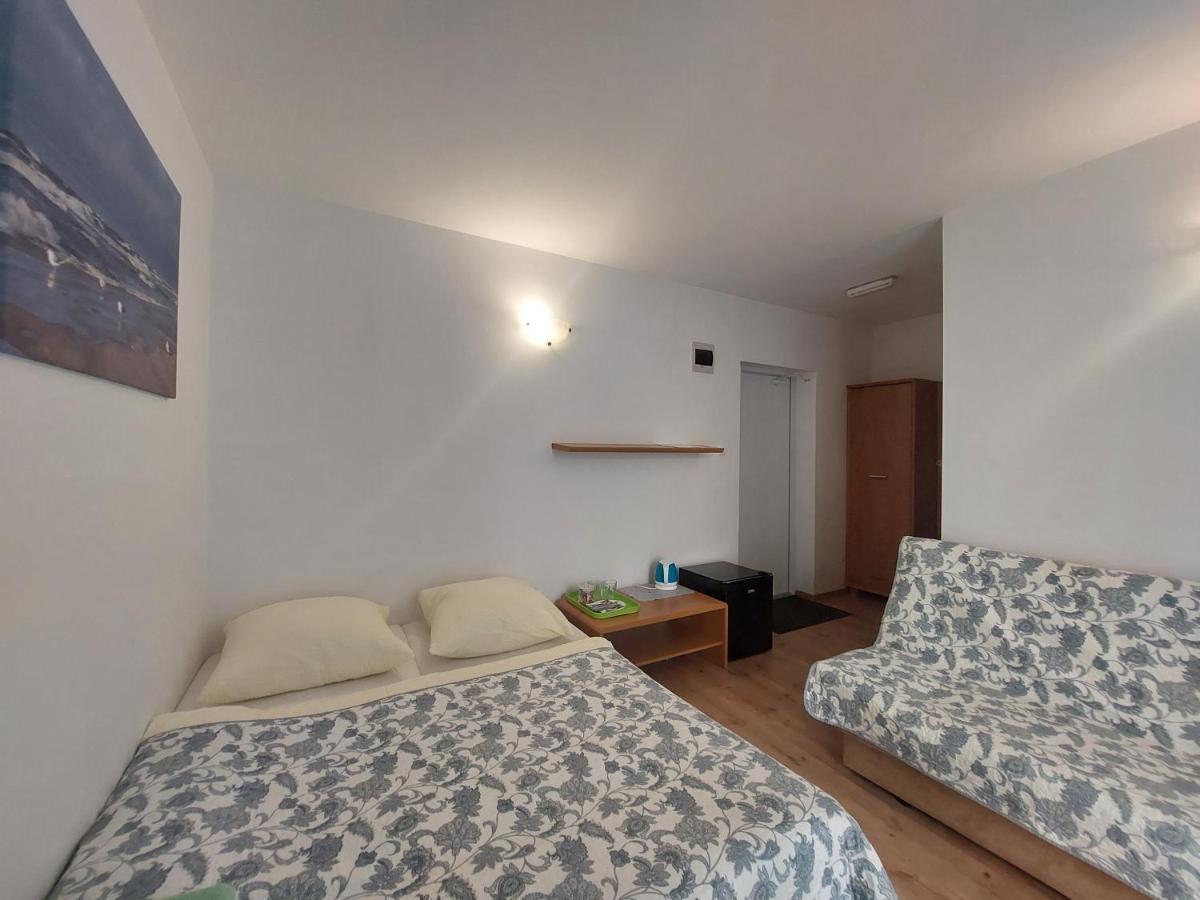 Bursztyn 2 Apartment Ревал Екстериор снимка
