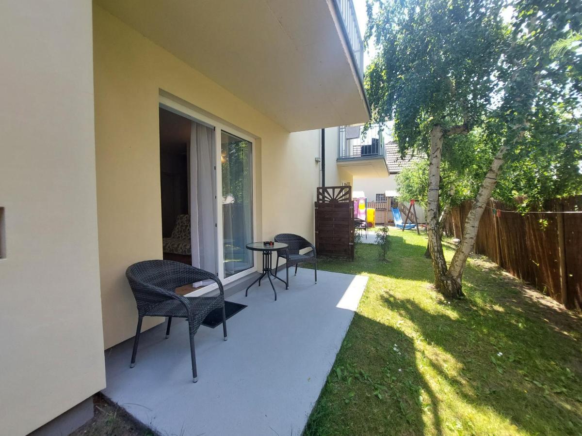 Bursztyn 2 Apartment Ревал Екстериор снимка