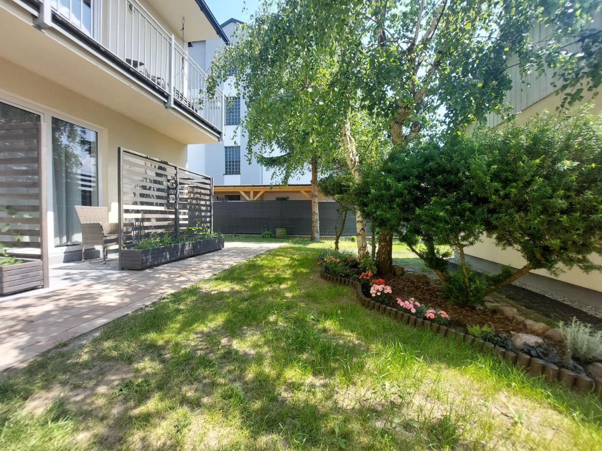 Bursztyn 2 Apartment Ревал Екстериор снимка