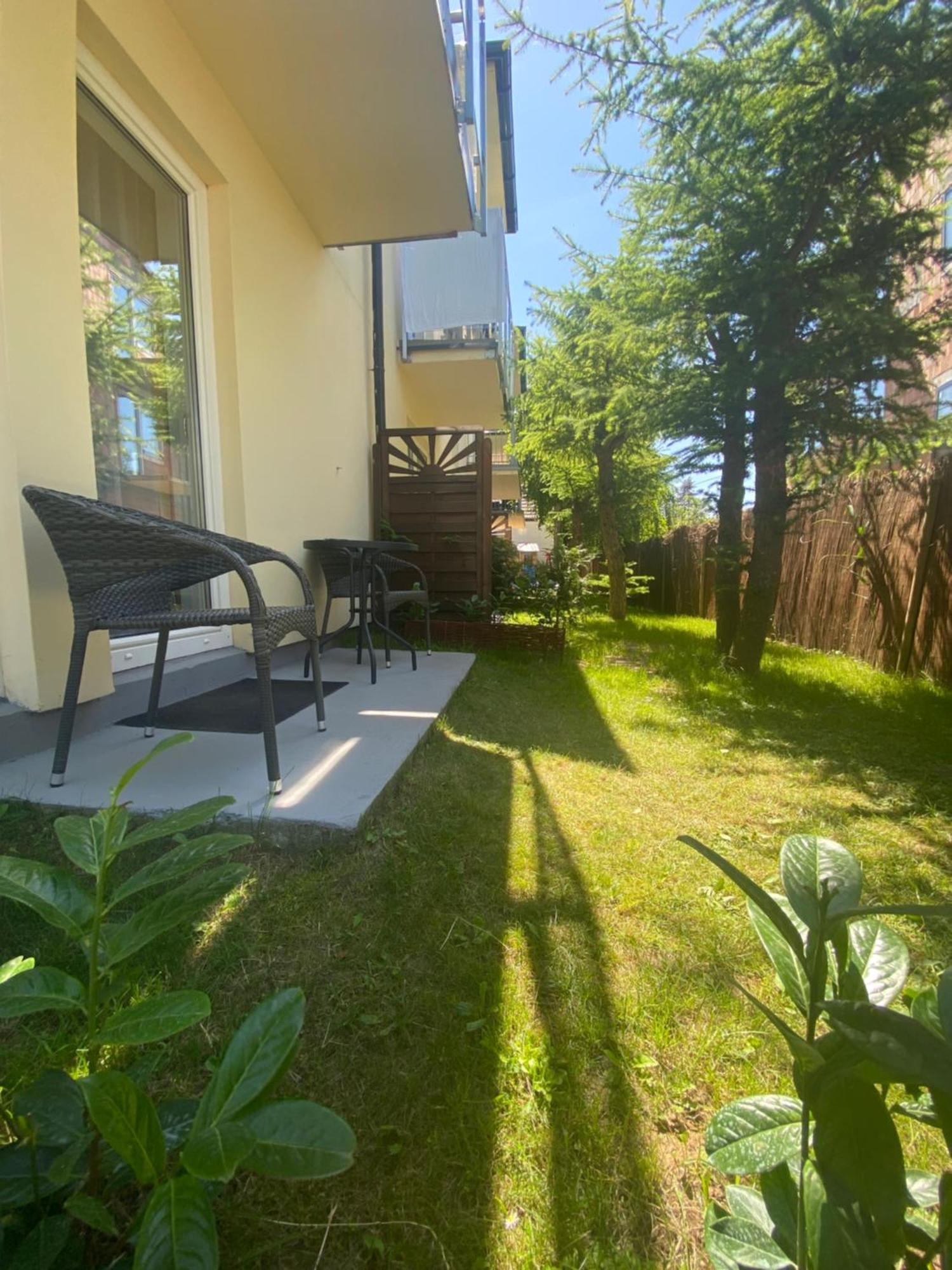 Bursztyn 2 Apartment Ревал Екстериор снимка