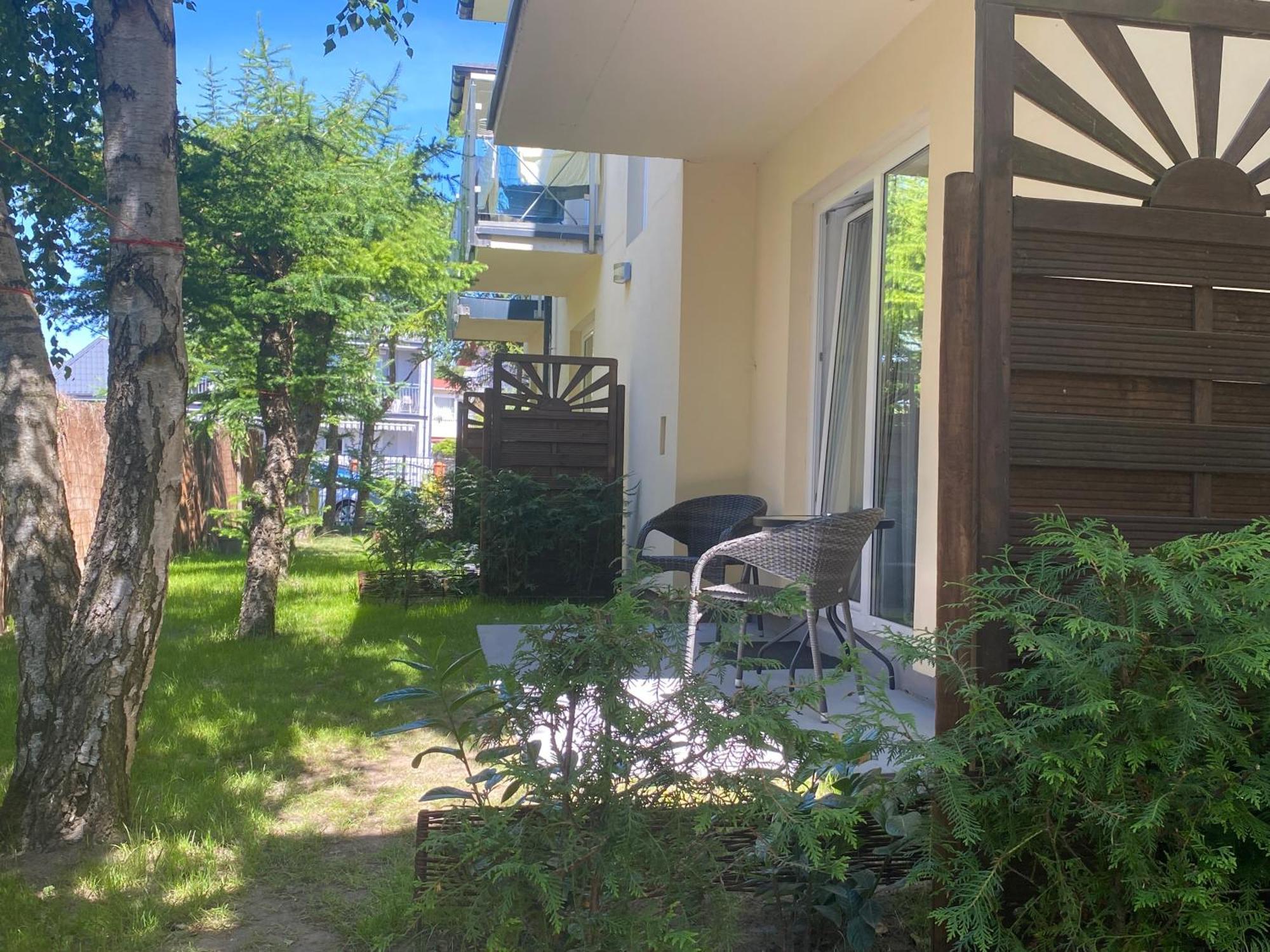 Bursztyn 2 Apartment Ревал Екстериор снимка