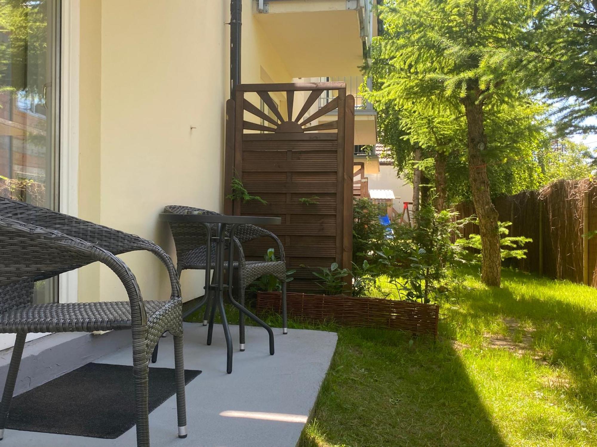 Bursztyn 2 Apartment Ревал Екстериор снимка
