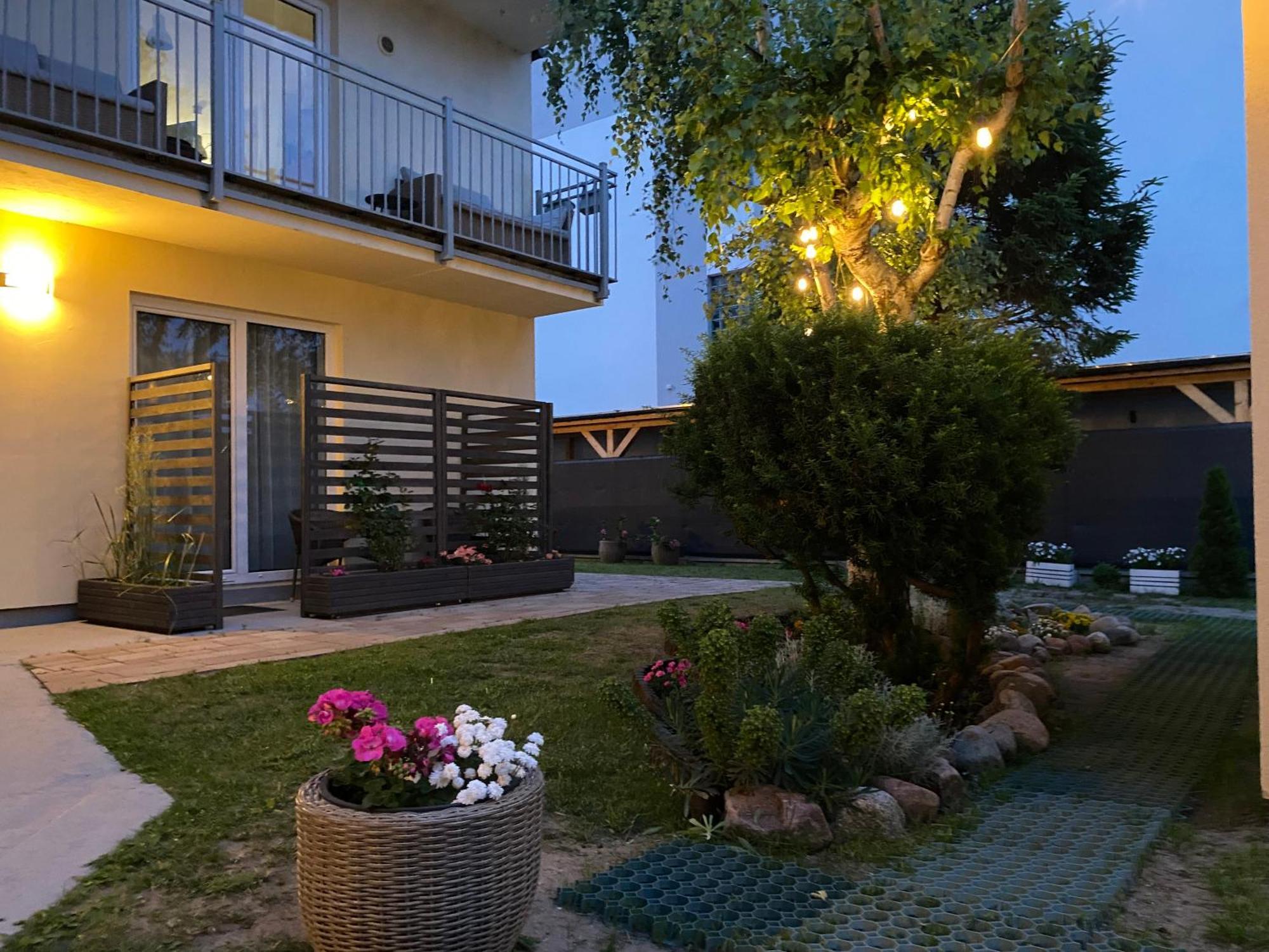 Bursztyn 2 Apartment Ревал Екстериор снимка