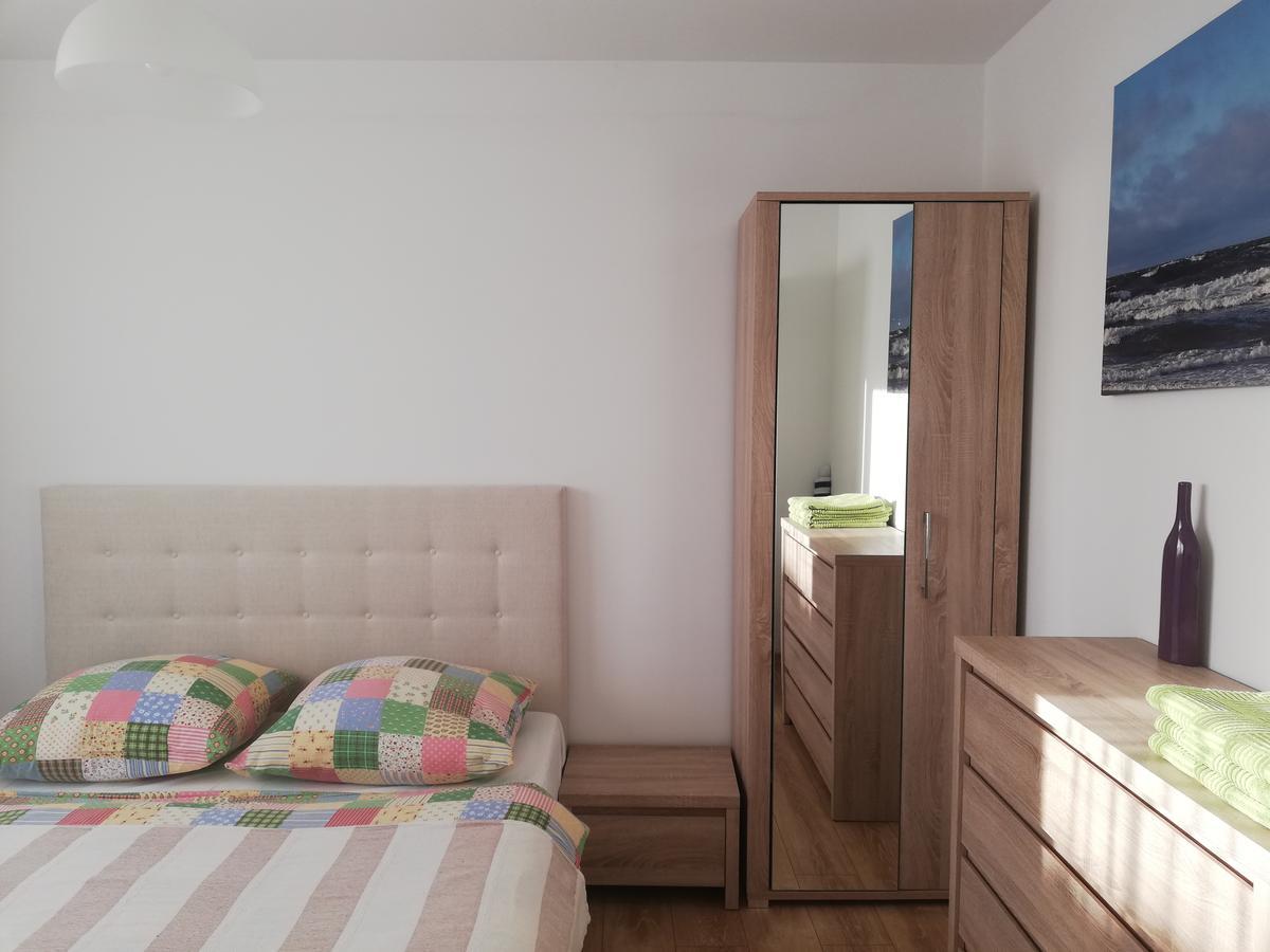 Bursztyn 2 Apartment Ревал Екстериор снимка