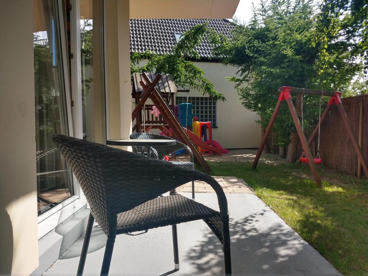 Bursztyn 2 Apartment Ревал Екстериор снимка