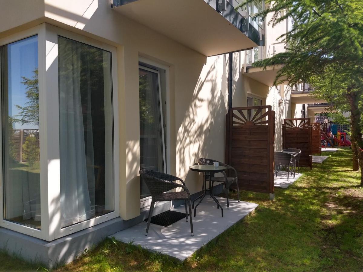 Bursztyn 2 Apartment Ревал Екстериор снимка